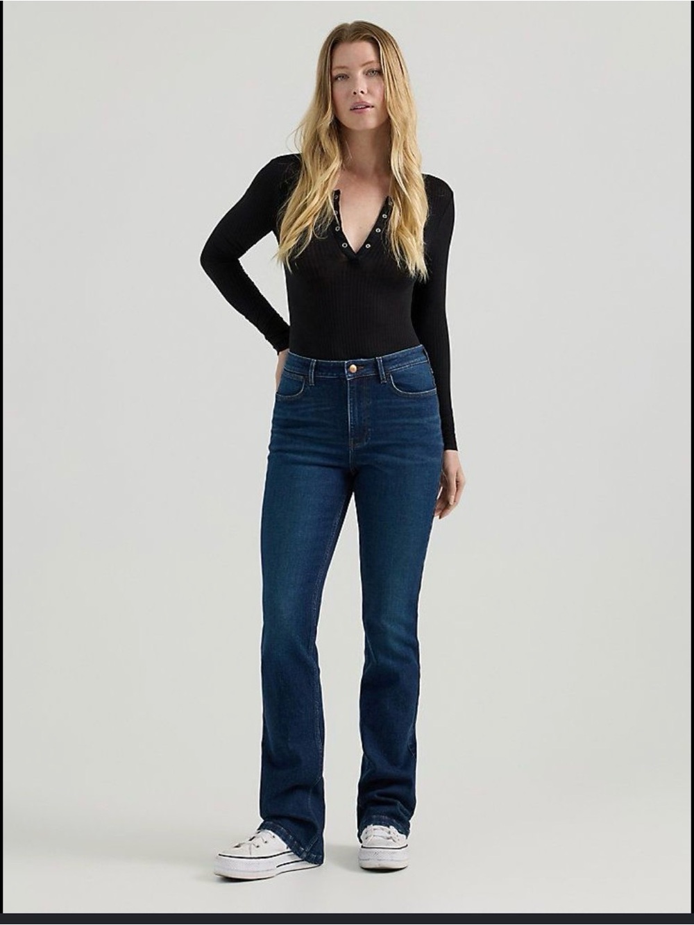 Wrangler High-Rise Bold Bootcut Jeans Size 10x32 Medium Wash